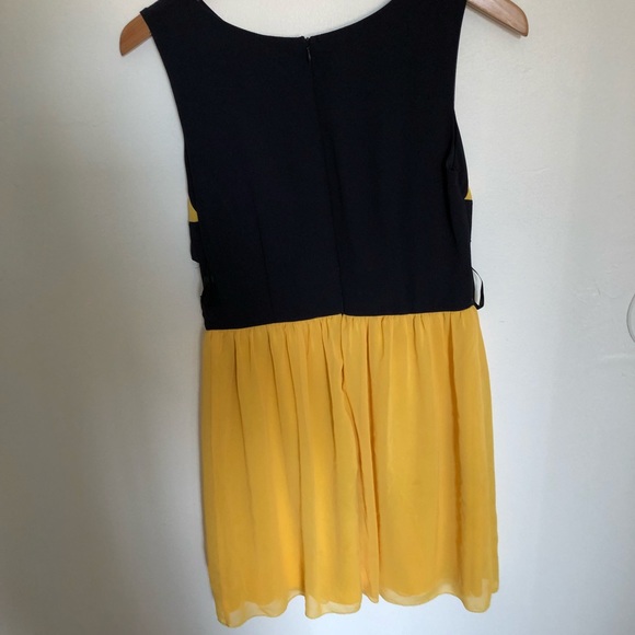 Yellow and navy blue dress - Picture 2 of 2